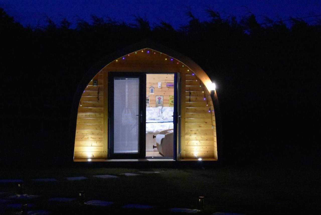 Lanterns Shepherds Huts & Glamping Happisburgh Exteriör bild