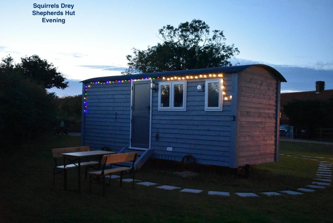 Lanterns Shepherds Huts & Glamping Happisburgh Exteriör bild