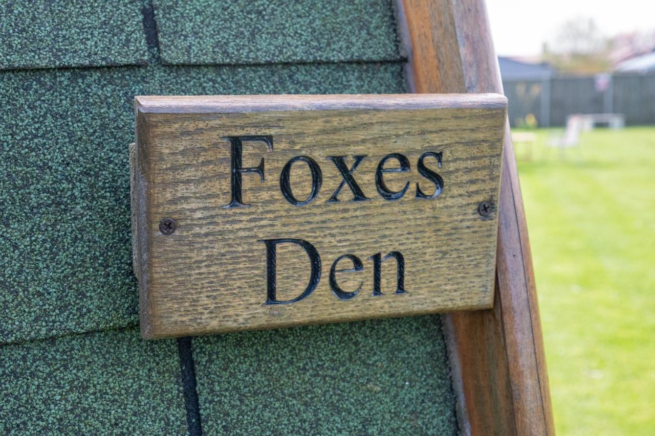 Lanterns Shepherds Huts & Glamping Happisburgh Exteriör bild