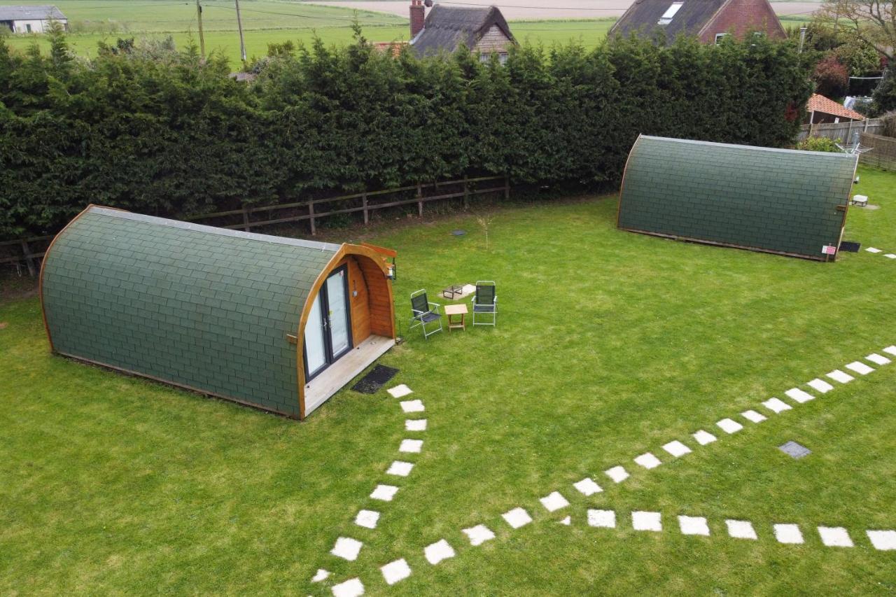 Lanterns Shepherds Huts & Glamping Happisburgh Exteriör bild