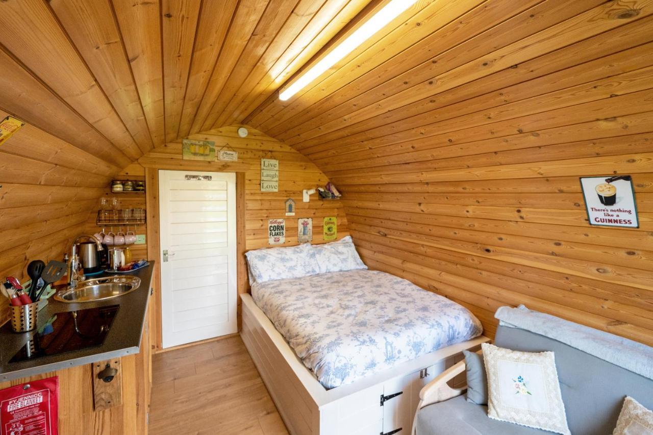 Lanterns Shepherds Huts & Glamping Happisburgh Exteriör bild