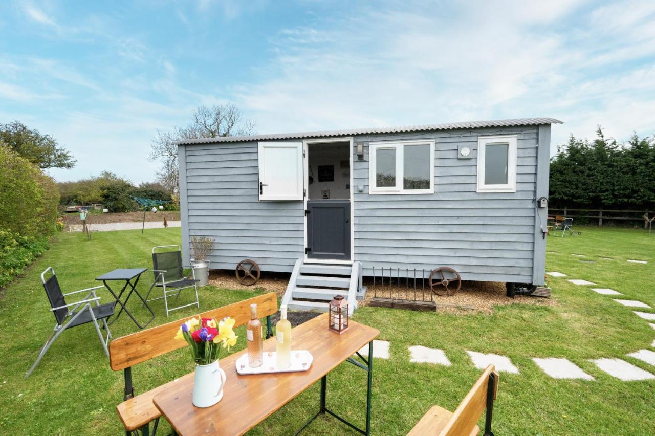 Lanterns Shepherds Huts & Glamping Happisburgh Exteriör bild